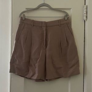 Aritzia Effortless Shorts